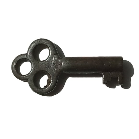 Old Antique Skeleton Key, Collectible Key, Small Key - Picture 1 of 7